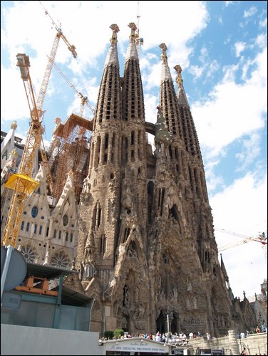 Barcelona
Sagrada Familia
(Antoni Gaudi Baubeginn 1883)